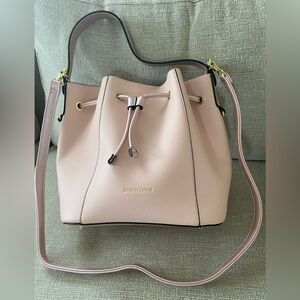 Rose pink designer Jacques Esterel leather handbag w/attachable shoulder strap.
